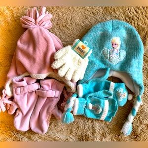 2 Sets Girls Winter Hats/Gloves + Extra Gloves